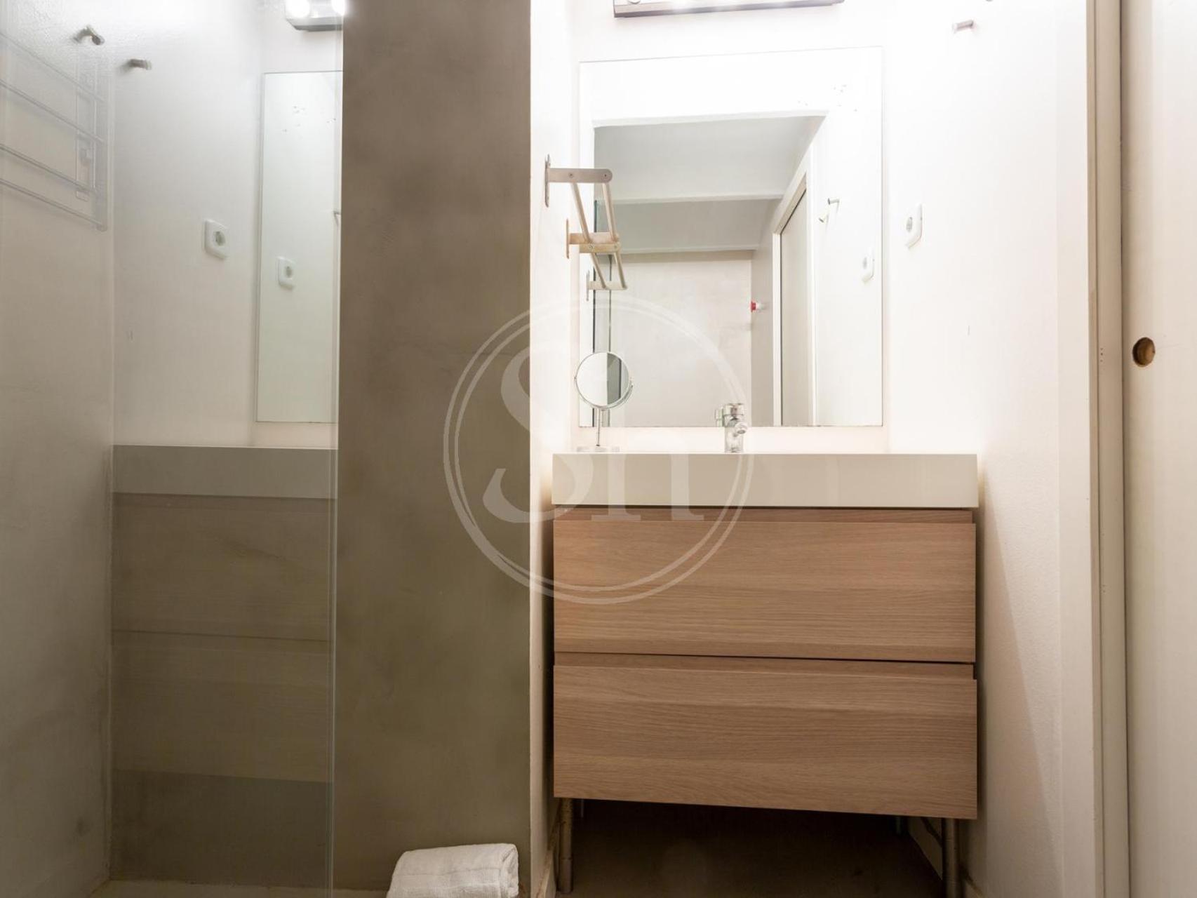 Apartamento En Villarroel Barcelona